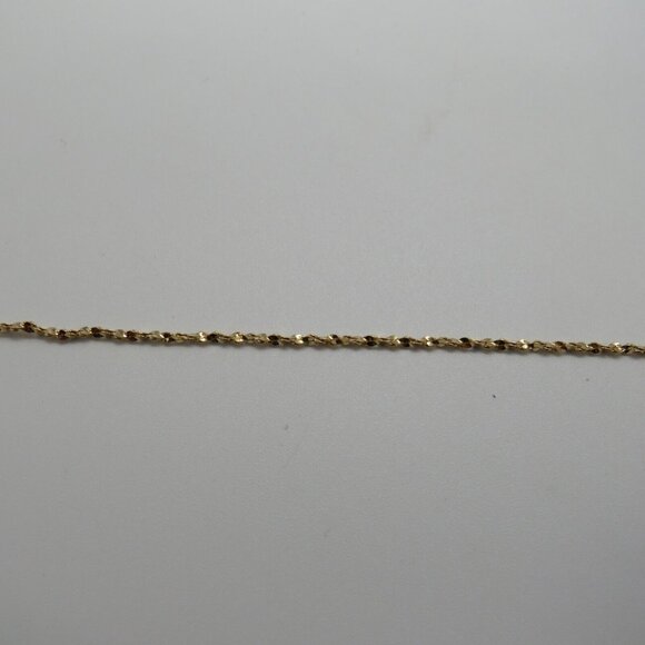 American Standard Bracelet 7" Gold Tone Twisted Chain Lobster Claw Safety Clasp - Picture 7 of 9